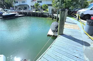 16546 NE 26th Ave, North Miami Beach, FL 33160 - Photo 22