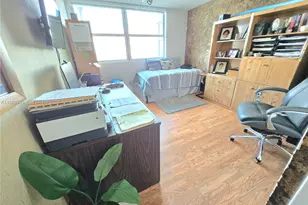 16546 NE 26th Ave, North Miami Beach, FL 33160 - Photo 14