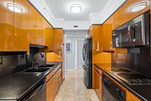 18671 Collins Ave, Sunny Isles Beach, FL 33160 - Photo 16