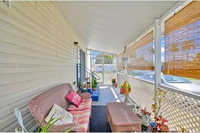 8701 SW 17th Ct, Davie, FL 33324 - Photo 6