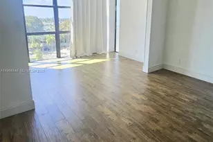 1000 Parkview Dr, Hallandale Beach, FL 33009 - Photo 10