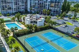 1000 Parkview Dr, Hallandale Beach, FL 33009 - Photo 26