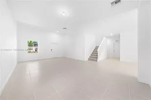 2442 SE 30th St, Homestead, FL 33035 - Photo 8