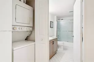 13800 SW 14th St, Pembroke Pines, FL 33027 - Photo 24