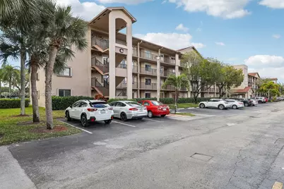 13800 SW 14th St #103C, Pembroke Pines, FL 33027 - Photo 4
