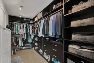 900 Biscayne Blvd #2907, Miami, FL 33132 - Photo 4