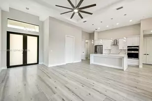 1020 NW 33rd Pl, Cape Coral, FL 33993 - Photo 4