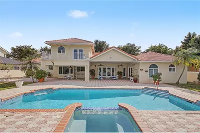 8305 NW 157th Ter, Miami Lakes, FL 33016 - Photo 36