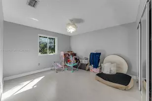 15416 SW 99th Ln, Miami, FL 33196 - Photo 12