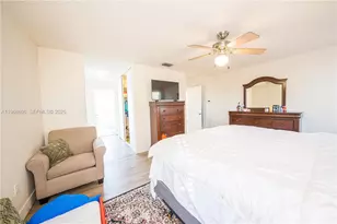 341 NW 153rd Ln, Pembroke Pines, FL 33028 - Photo 18