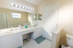 341 NW 153rd Ln, Pembroke Pines, FL 33028 - Photo 22