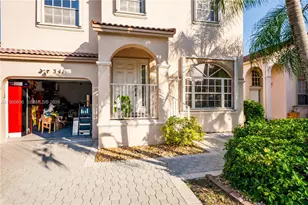 341 NW 153rd Ln, Pembroke Pines, FL 33028 - Photo 4