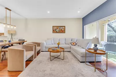 8844 S Isles Cir #0, Tamarac, FL 33321 - Photo 4