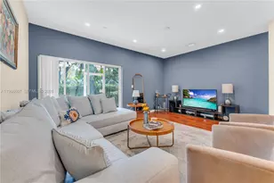 8844 S Isles Cir, Tamarac, FL 33321 - Photo 2