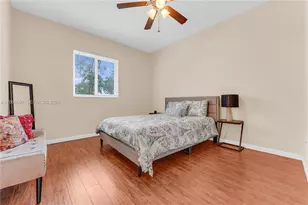 8844 S Isles Cir, Tamarac, FL 33321 - Photo 16