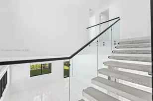 17902 SW 149th Ct, Miami, FL 33187 - Photo 16