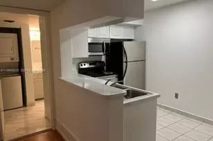 15539 N Miami Lakeway N, Miami Lakes, FL 33014 - Photo 2