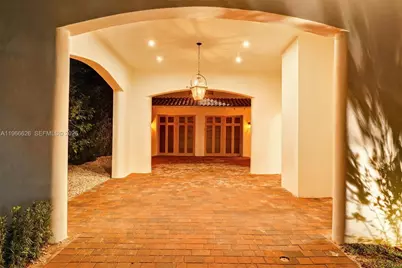 1514 Consolata Ave, Coral Gables, FL 33146 - Photo 4