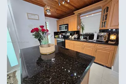 19261 SW 118th Ct, Miami, FL 33177 - Photo 6