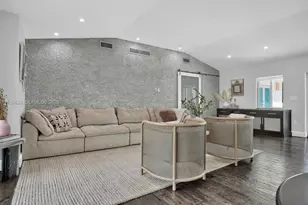 1050 Jefferson St, Hollywood, FL 33019 - Photo 14