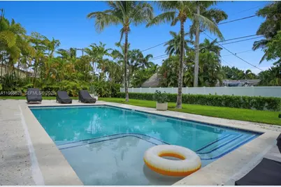 1050 Jefferson St, Hollywood, FL 33019 - Photo 42
