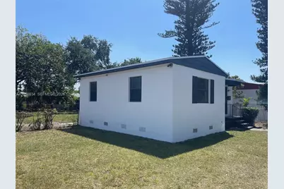 720 NW 134th St, North Miami, FL 33168 - Photo 2