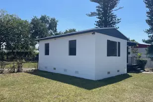 720 NW 134th St, North Miami, FL 33168 - Photo 2