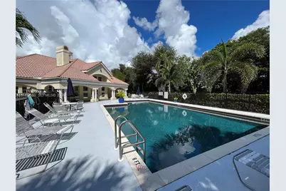 815 W Boynton Beach Blvd #4-105, Boynton Beach, FL 33426 - Photo 14