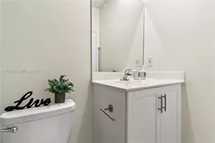 3226 W 108th St, Hialeah, FL 33018 - Photo 30