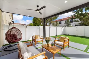 3226 W 108th St, Hialeah, FL 33018 - Photo 38