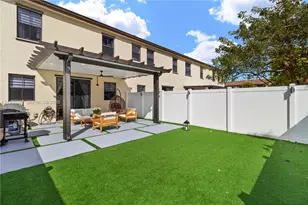 3226 W 108th St, Hialeah, FL 33018 - Photo 40