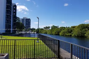 3401 N Country Club Dr, Aventura, FL 33180 - Photo 6