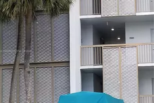 3401 N Country Club Dr, Aventura, FL 33180 - Photo 2