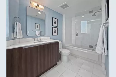 665 NE 25th St #2102, Miami, FL 33137 - Photo 14