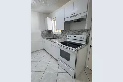 1481 NE 150th St #102, Miami, FL 33161 - Photo 8