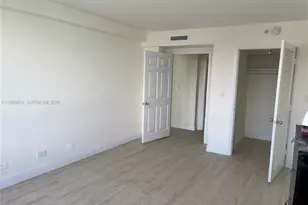 1500 Bay Rd, Miami Beach, FL 33139 - Photo 12