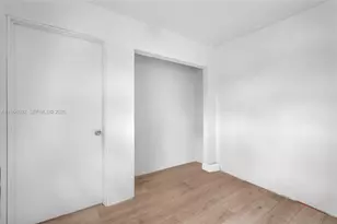 841 NW 15th Terrace, Fort Lauderdale, FL 33311 - Photo 12