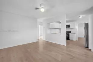 841 NW 15th Terrace, Fort Lauderdale, FL 33311 - Photo 2