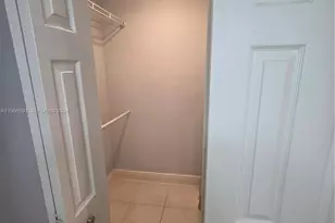 8425 NW 8th St, Miami, FL 33126 - Photo 30