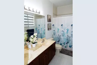 21470 SW 85th Path, Cutler Bay, FL 33189 - Photo 40