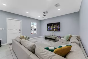 465 NE 5th Pl, Florida City, FL 33034 - Photo 4