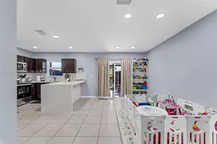 465 NE 5th Pl, Florida City, FL 33034 - Photo 10