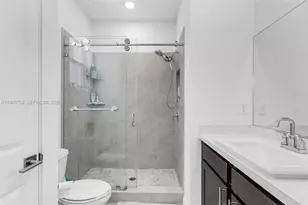 465 NE 5th Pl, Florida City, FL 33034 - Photo 16