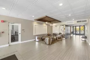 3675 N Country Club Dr, Aventura, FL 33180 - Photo 18