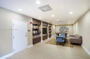 3675 N Country Club Dr, Aventura, FL 33180 - Photo 24