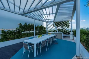 55 SW 9th St, Miami, FL 33130 - Photo 8