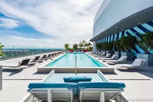 55 SW 9th St, Miami, FL 33130 - Photo 4