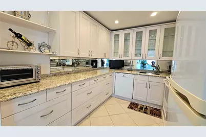 1980 S Ocean Dr #7F, Hallandale Beach, FL 33009 - Photo 4