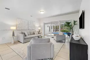 8260 SW 133 St, Pinecrest, FL 33156 - Photo 4