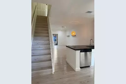 5779 NW 116th Ave #109, Doral, FL 33178 - Photo 2